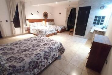 Hostel Casa Lomas Grangelo