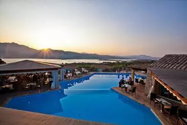 Apartments In Residence With Swimming Pool In Porto Rotondo