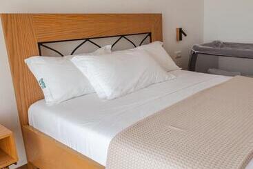 هتل Gle Alb Agrotourism