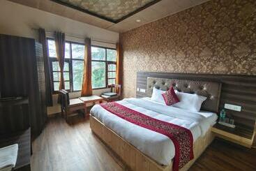 ホテル Mountain Zest Simla Royale Near Mall Road Free Pickup From Railway Station Simla
