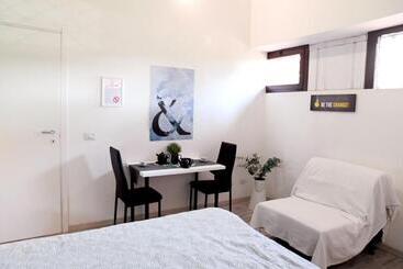 פנסיון Lucca 22