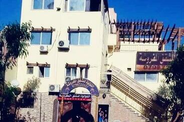 هوستيل وشقق اللؤلؤة Lulua Hostel & Apartments