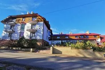 Hotelli Centrum Wypoczynkowo   Konferencyjne Bogdanka W Kalnicy