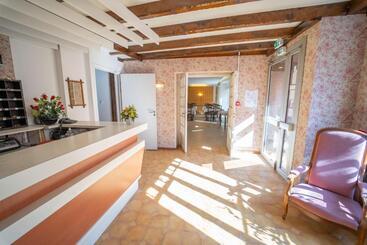 ホテル Céline Hôtel Le Miridan