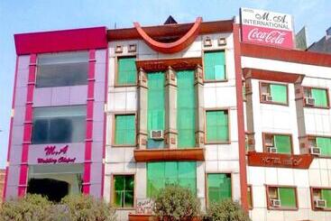 Hotel M.a International, Amritsar
