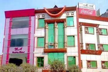 هتل M.a International, Amritsar