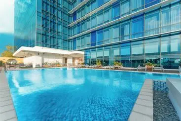هتل Mercure Mactan Cebu