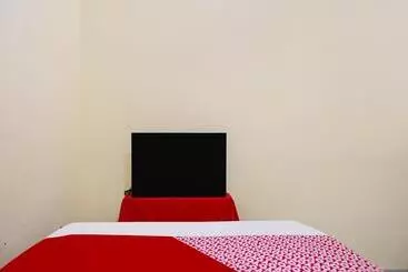 Otel Oyo 91974 Alfisal Syariah