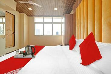 فندق Oyo 70335  Capetown