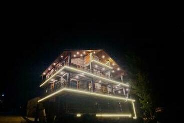 Hotel Prāṇa Boutique Stays