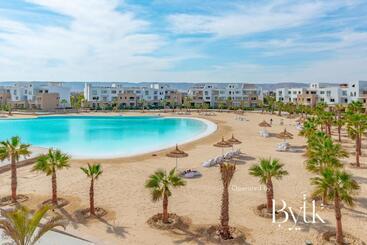 هتل آپارتمان Bytk   La Terraza