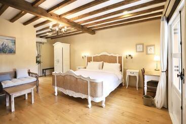 ホテル Moon River Village