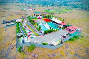 Pensione K.l Resort
