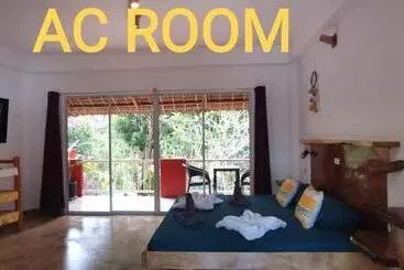 Sulu Sunset Beach Resort