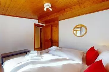 Szálloda No 8 Bed & Bar