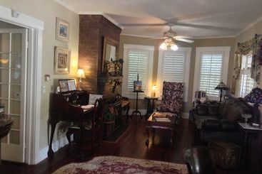 Bed and Breakfast Beach Drive Inn