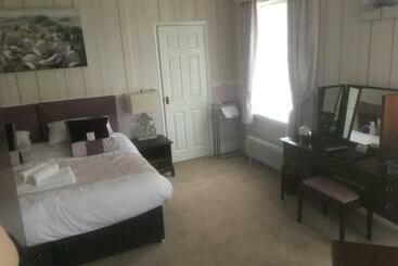 Bed and Breakfast Earlston House