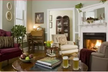 Bed & Breakfast The Maple Leaf Inn