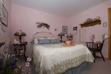 Evergreen Gate Bed And Breakfast