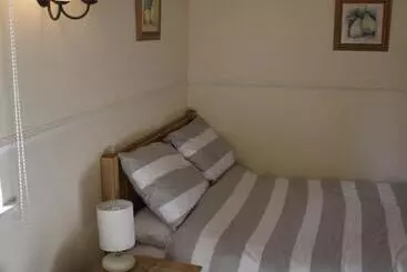 Bed and Breakfast Flossies B And B