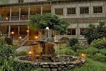 ホテル The Esmeralda Inn At Lake Lure
