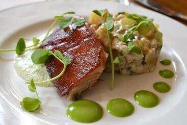 호텔 The Woolpack Inn