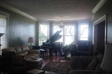 River Lily Inn Bed And Breakfast