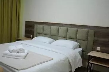 هتل 21 Rooms