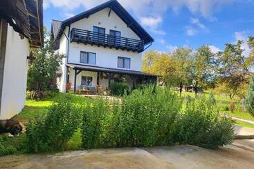 Agropensiunea Pe Poderei