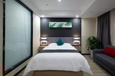 Hotel Up And In Hubei Xianning Tongshan County Building Material Market