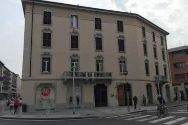 پانسیون Bergamo Center Rooms