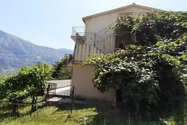پانسیون Apartman Tešović