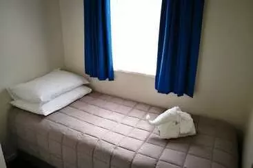 Airport Birches Motel