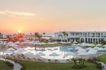 Hotel Asterias Beach Resort