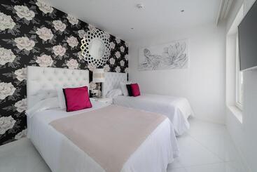 Hotel Lani S Suites De Luxe   Adults Only