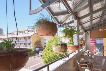 Chilli S Backpackers  Hostel