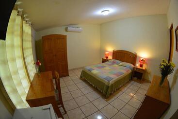 هتل Posada Don Pantaleon