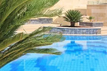 Отель Grand Park