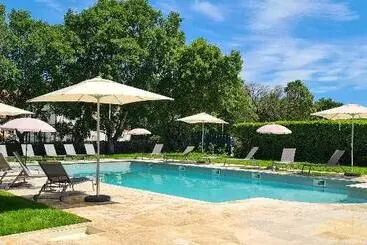 호텔 Logis Hôtels Le Belvédère Hôtel 2 étoiles Et Restaurant