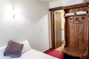 The Honest Lawyer, Ascend Hotel Collection