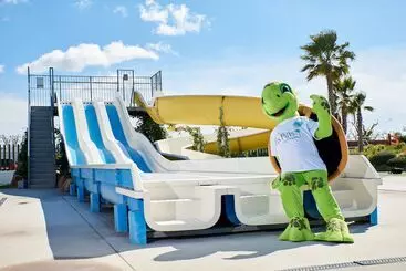 בקתות Camping Resort Els Pins