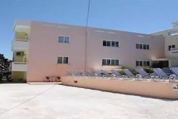 Thelèsi Apartments