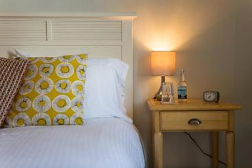 בית מלון כפרי Queens Arms