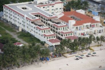 Golden Phoenix Hotel Boracay