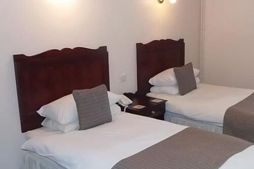 Отель The White Horse