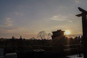 هتل Henderson Castle Inn