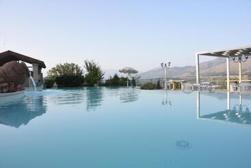 Bed and Breakfast Bosco D Olmi Country House