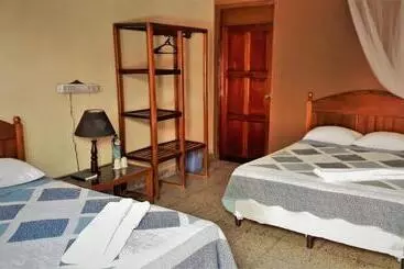 هتل Tikal Inn