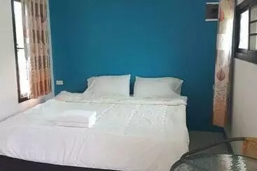 Hotel น้องใหม่ รีสอร์ท