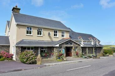 פנסיון An Bothar Pub